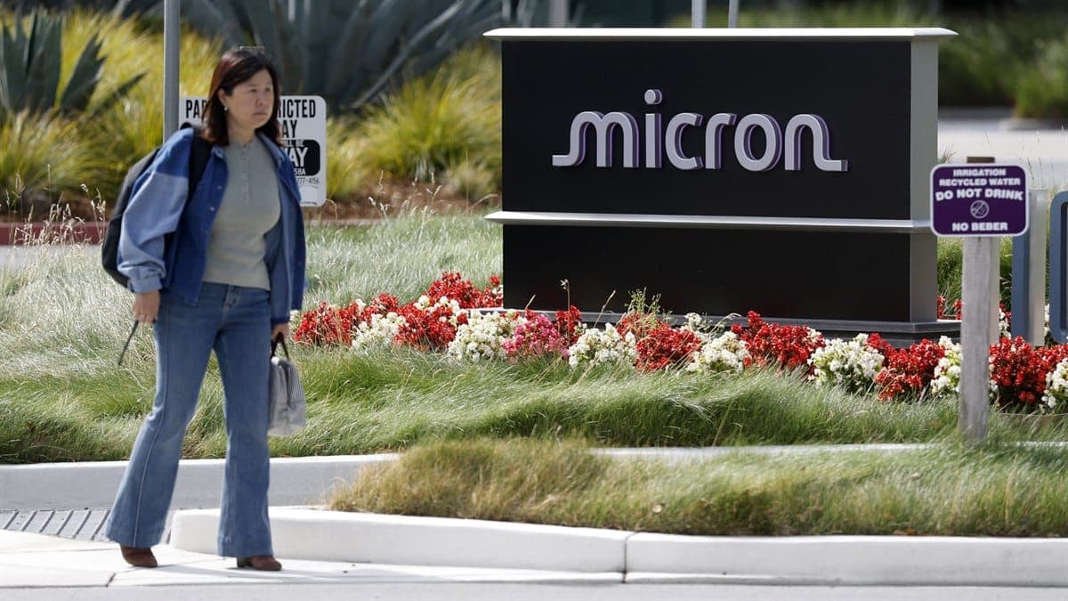 Micron briefly reached $1 trillion market value as AI-driven memory demand surges
