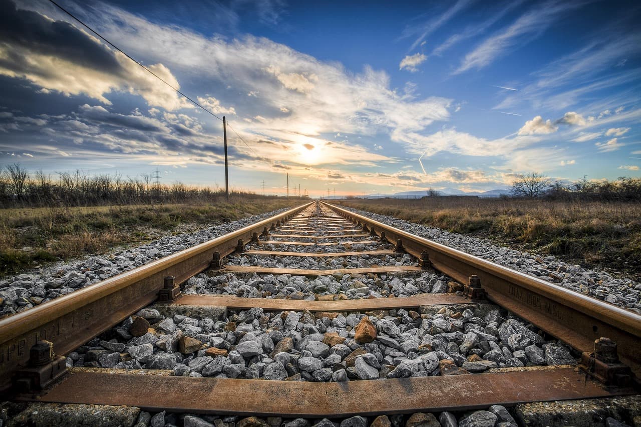 Parallel Systems raises $100M to deploy autonomous battery rail vehicles for short-haul freight