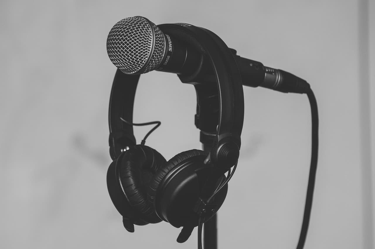 Sandbar bets on voice-first control for wearable AI note-taking