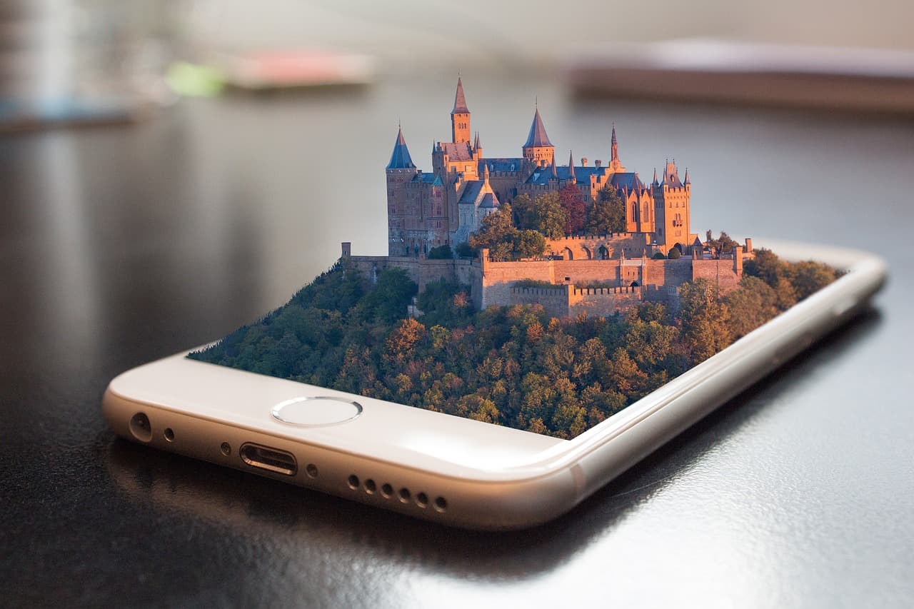 Apple issues new spyware warnings to users in over 110 countries