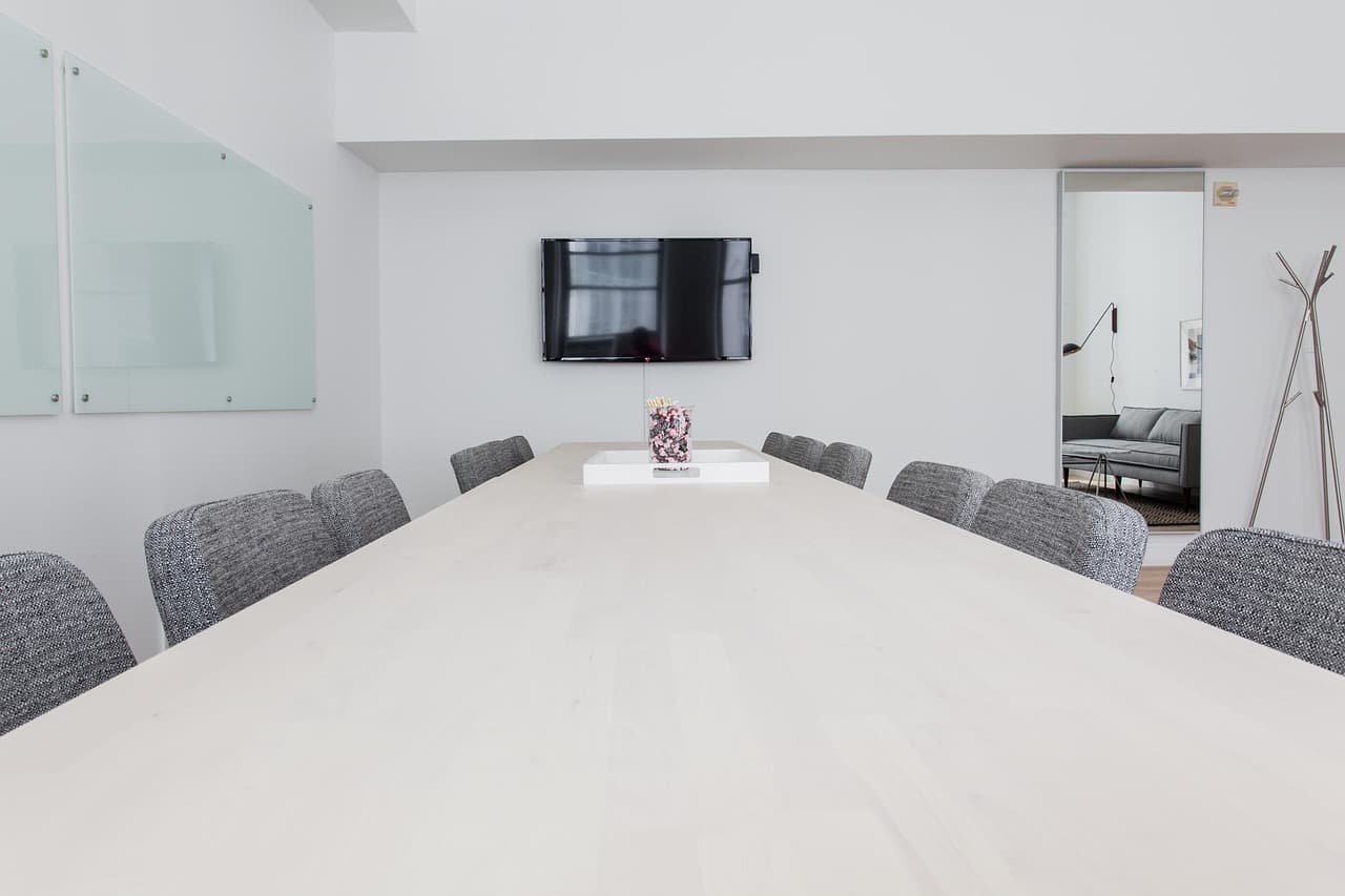 Jamie Dimon convenes industry coalition to coordinate AI risk management
