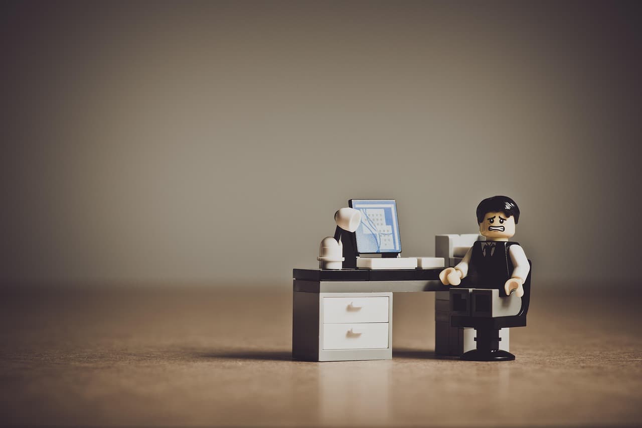 PwC: Daily AI users pull ahead as access to AI training falls for most workers