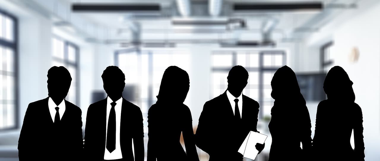 Cloud Vendors Move Toward Palantir‑style Forward‑Deployed Engineering