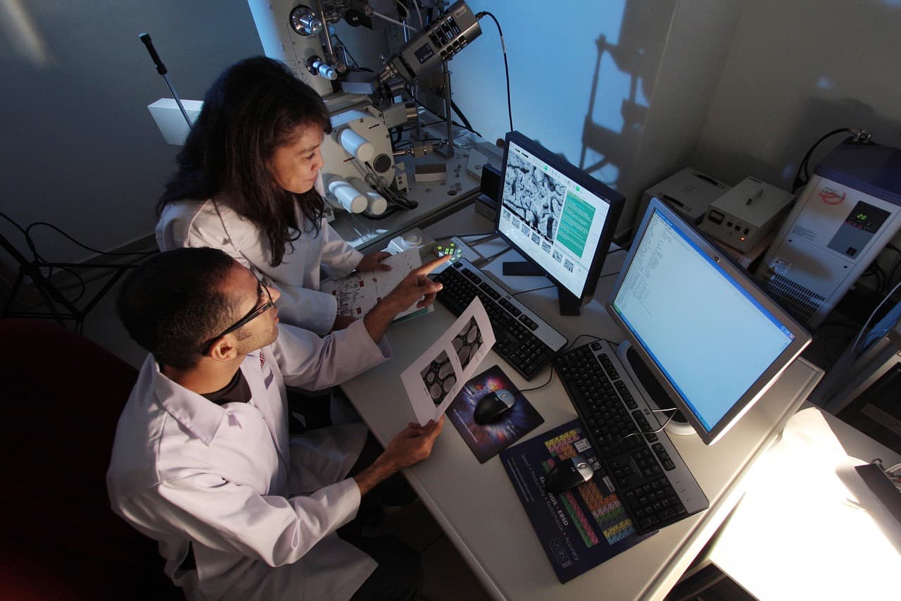 AI agents could cut cancer trial timelines by ~10 weeks and save millions, Tufts analysis finds