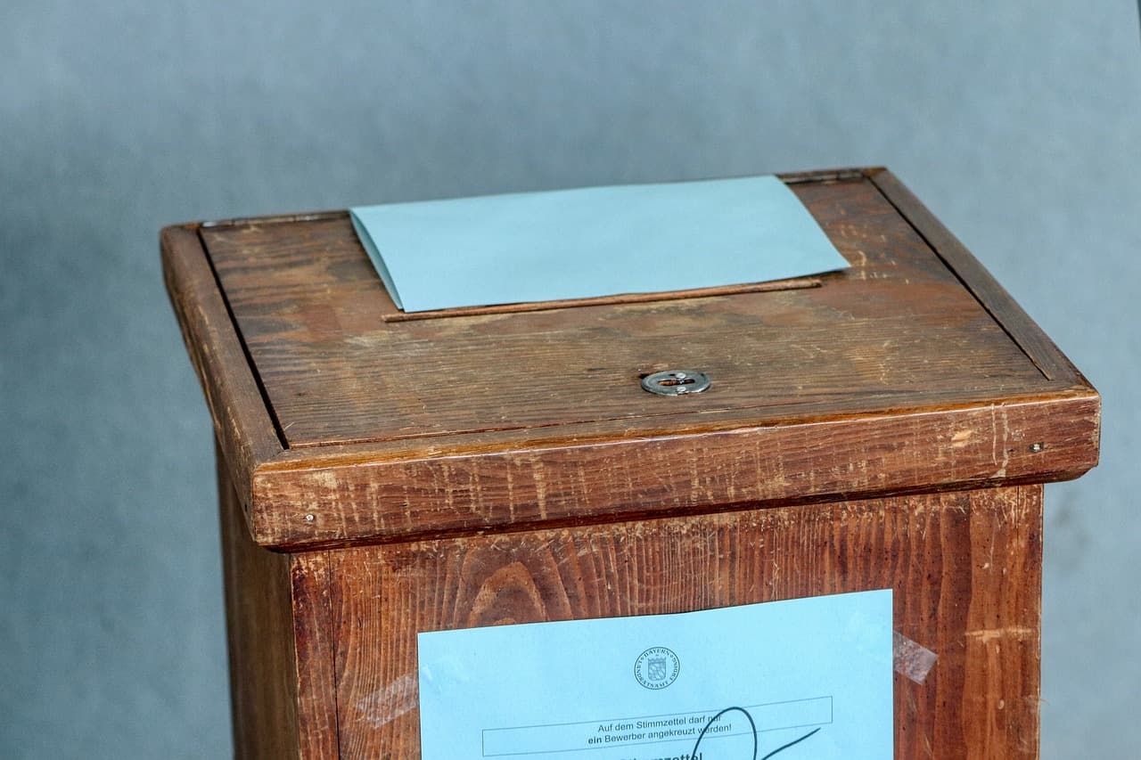 AI as Policy Issue and Political Tool: What to Watch in This Election Cycle