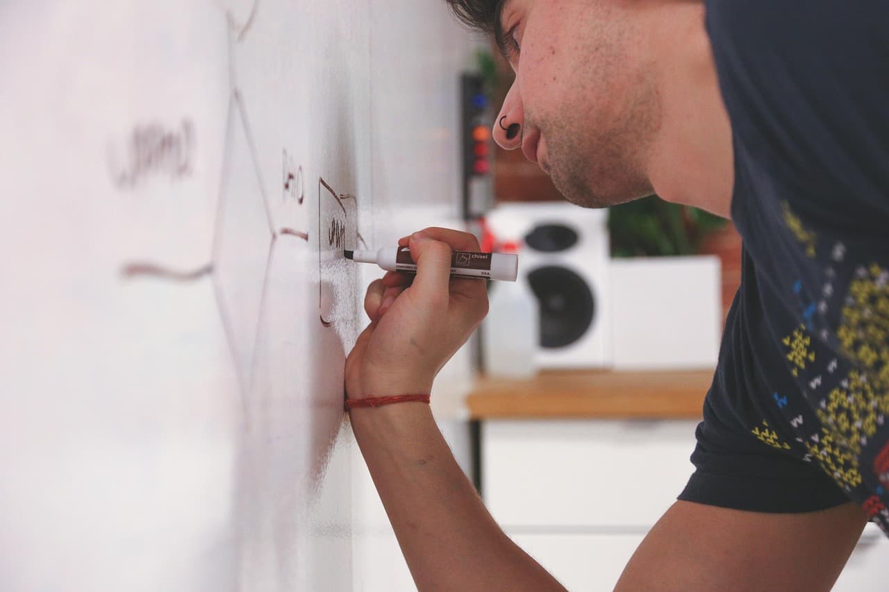 Opten launches OPTEN AI to analyse large corporate relationship networks via voice