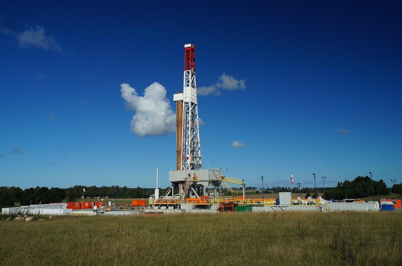 Study: AI could raise oil and gas output and increase net emissions