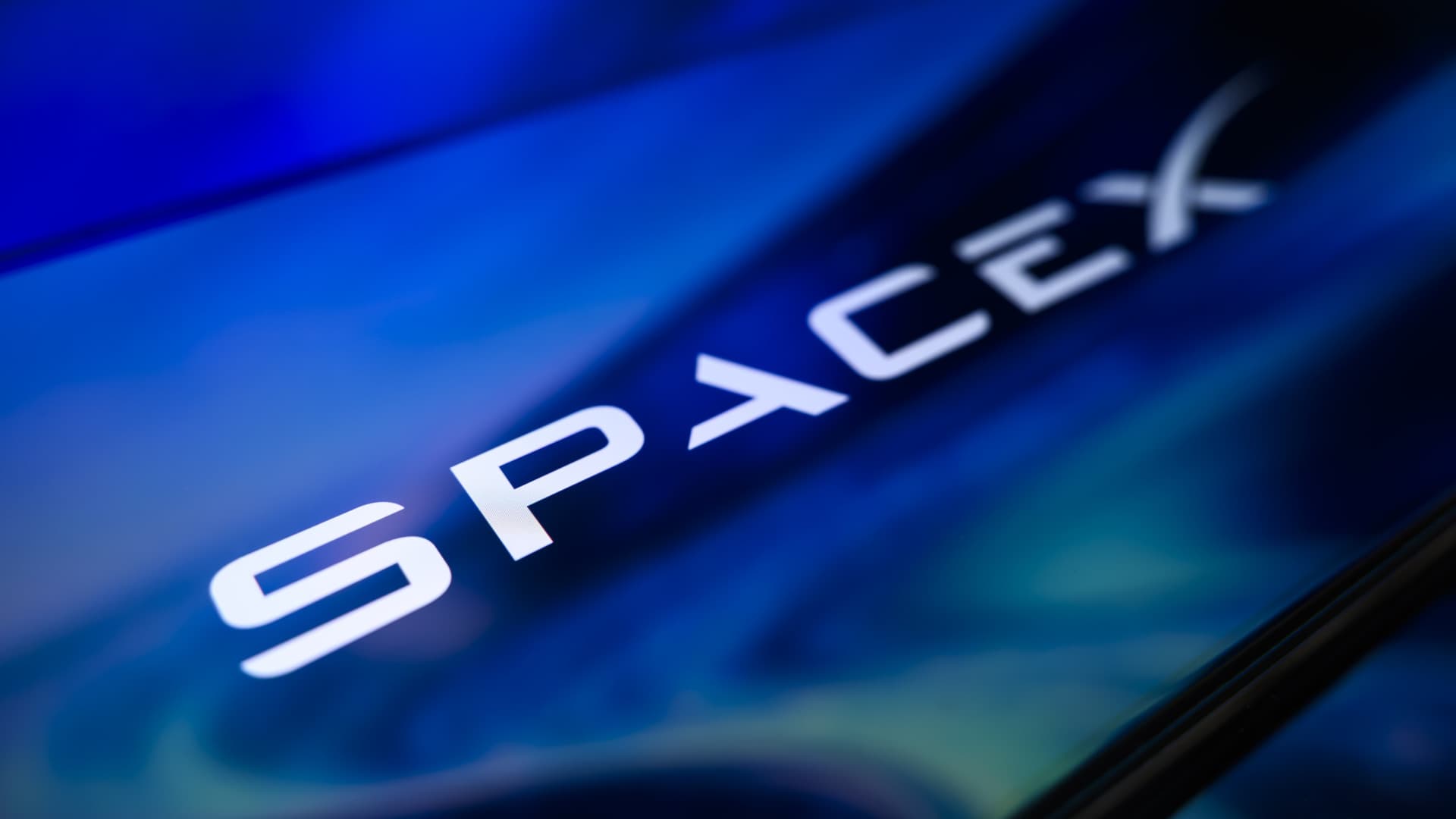 SpaceX plans IPO at about $1.8 trillion valuation, down from earlier >$2 trillion estimates