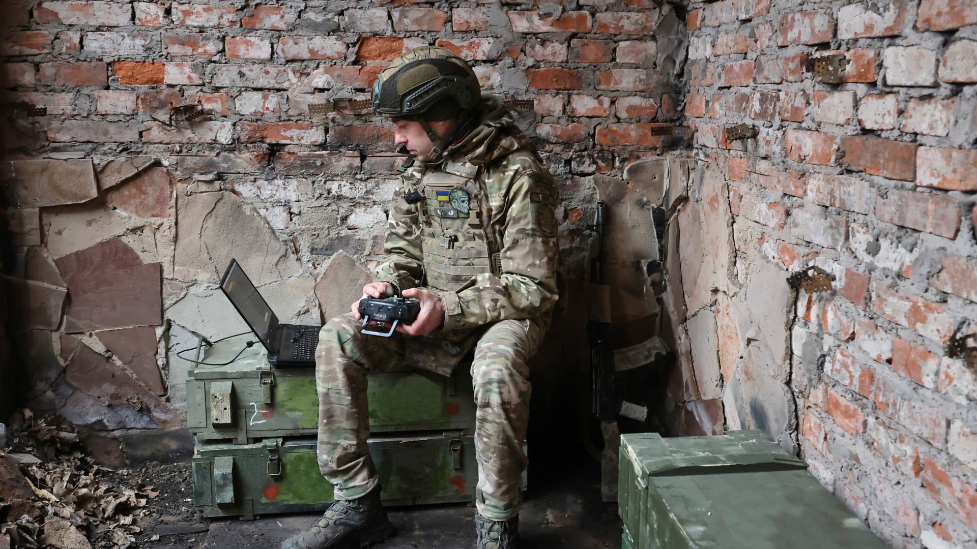 Ukrainian FPV operators claim 102 km strike, raising questions about range and tech