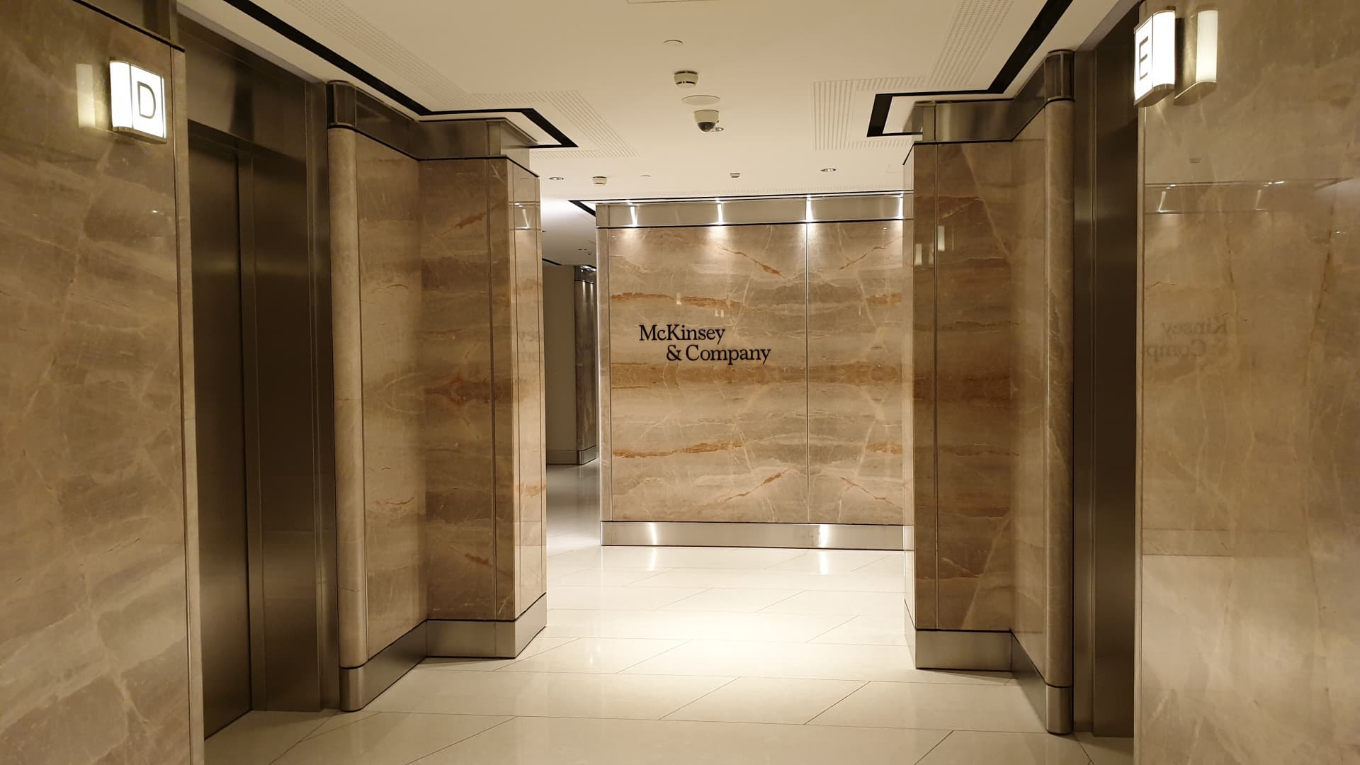 McKinsey: 2025 profits hit record but banks face a structural turning point