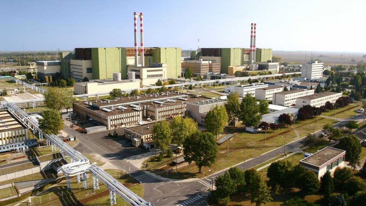 Planned hyperscale AI data centre near Paks aims for 2028 start with €3.2–4.2bn investment