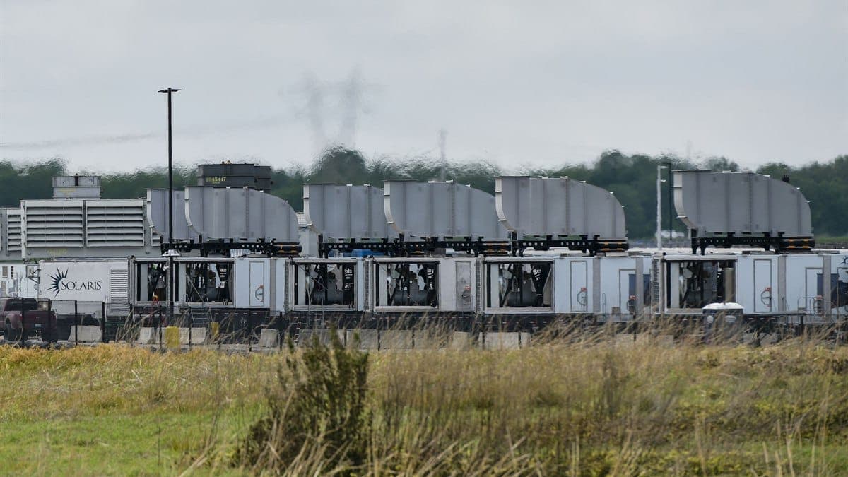 SpaceX operates unpermitted gas turbines beside Mississippi data center under 'mobile' classification