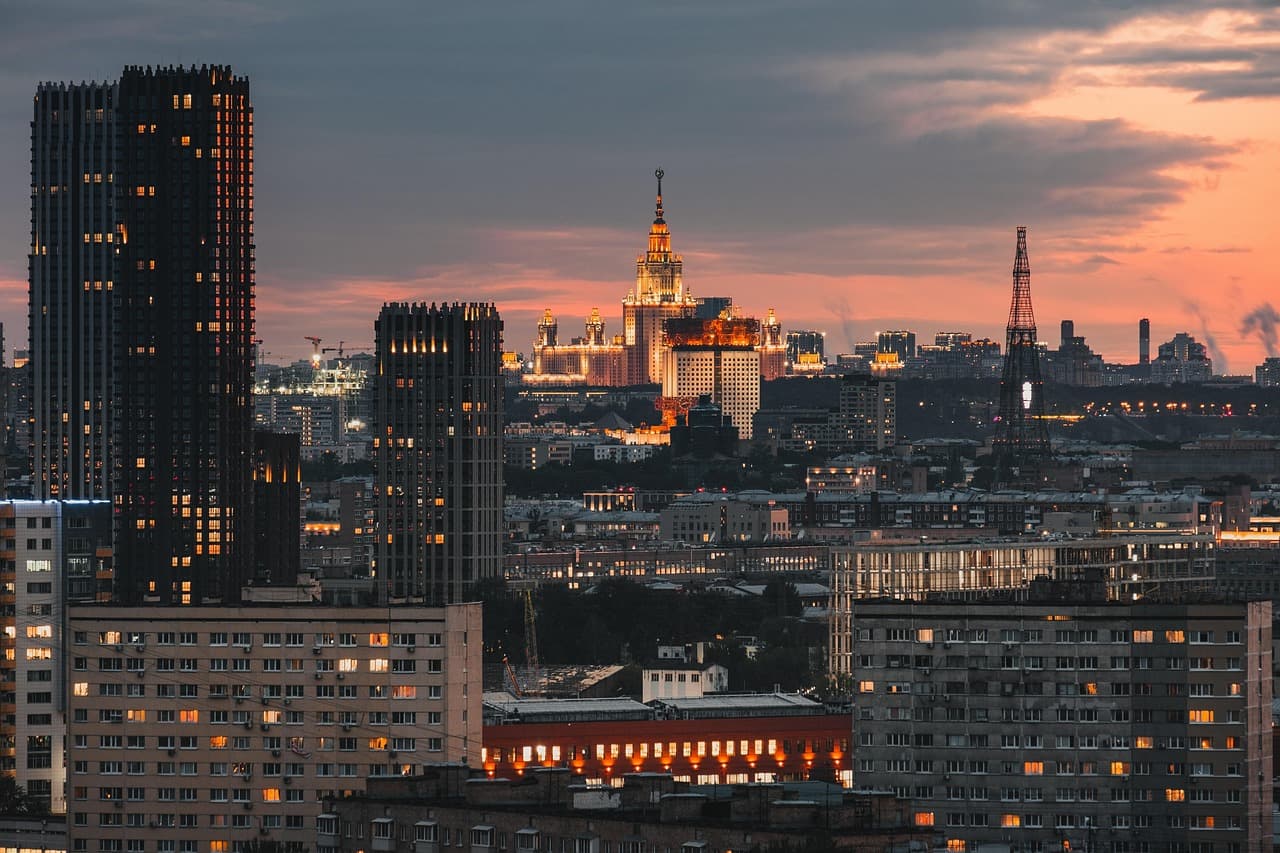 Central Europe’s AI Opportunity: €280–700 billion at Stake and a Need to Reshape Operations
