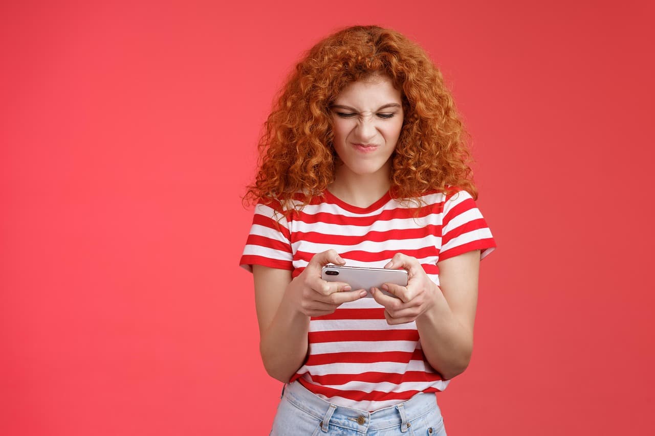 Apple's Siri AI will refuse romantic advances, company says