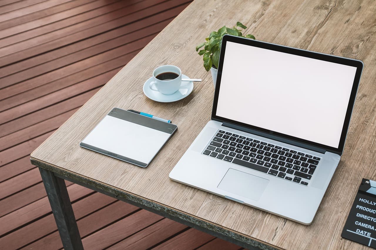 Anthropic launches Claude connectors for major creative software