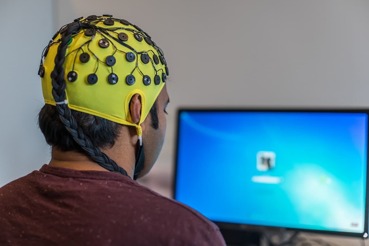 Meta's Brain2Qwerty v2 decodes typed sentences non-invasively from brain activity
