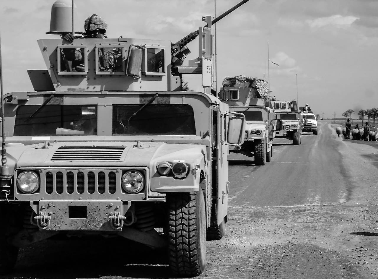 US Air Campaign Against Iran Shows Limits; Ground Operations and Protracted Pressure Increasingly Considered
