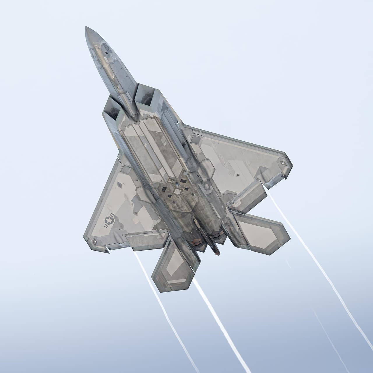 Japan and UK discuss deeper defence ties and next‑generation fighter under GCAP amid funding uncertainties