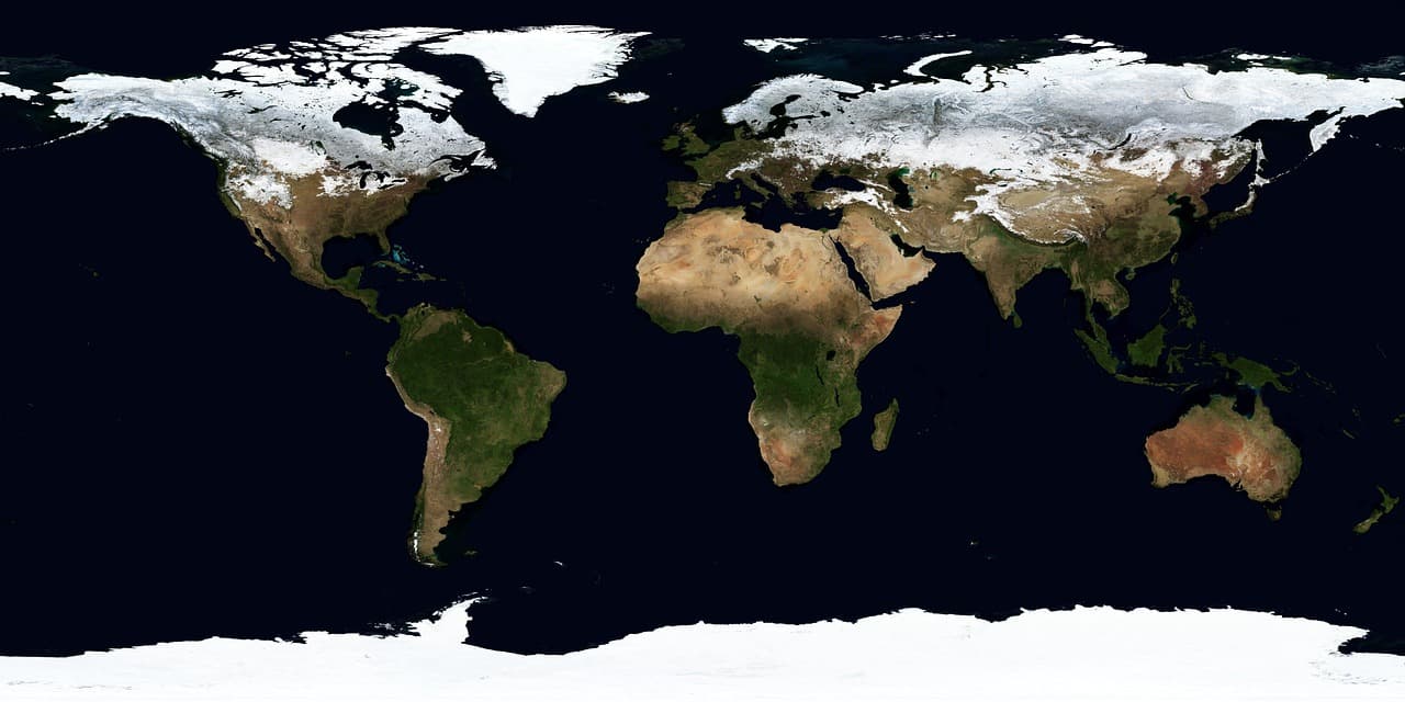 Animated transition between Mercator and Equal Earth projections using GPT-6 Astra and D3
