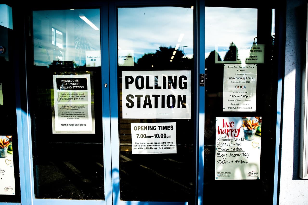 Study finds Grok and GPT APIs show strong, opposing party preferences in midterm races