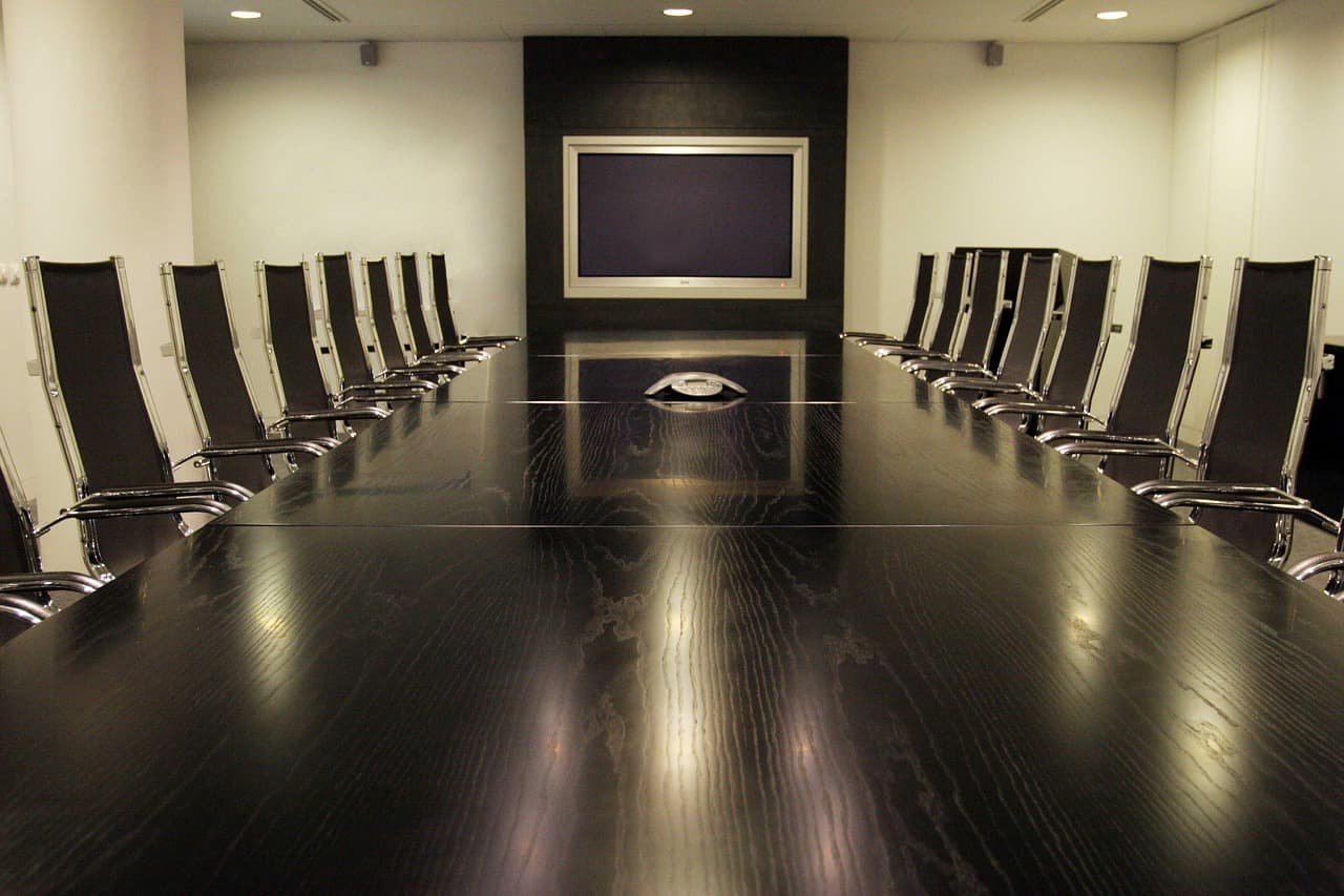 U.S. administration keeps voluntary AI review framework private after closed-door briefings