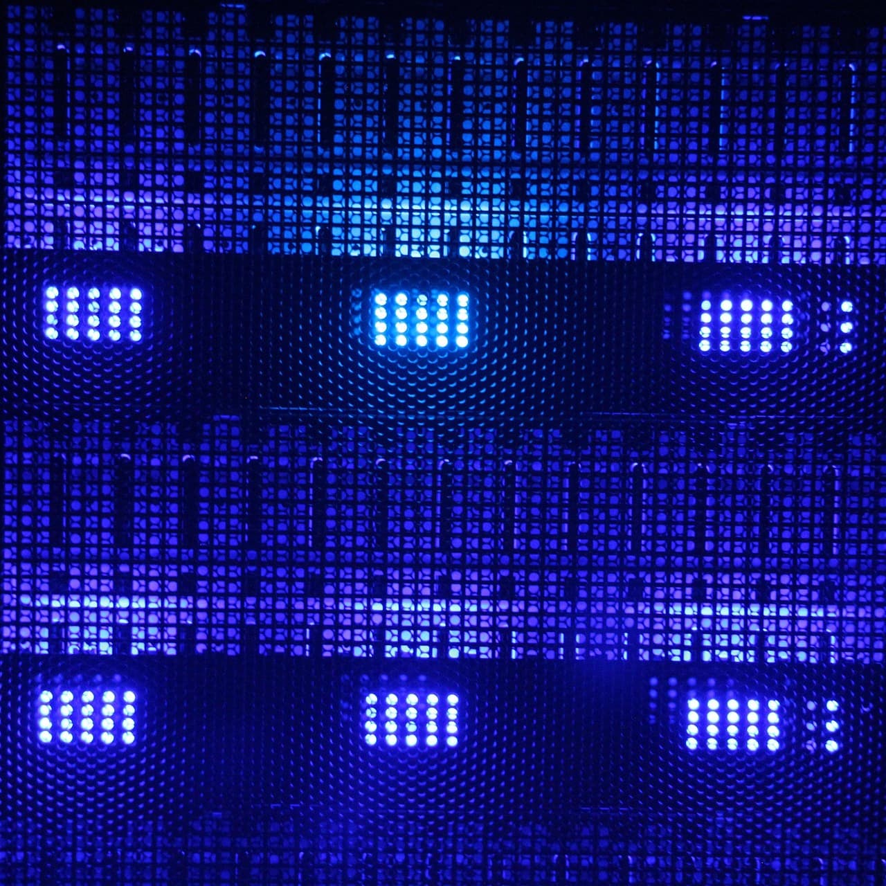 China may gain advantage in next AI cycle through cost‑efficient applications