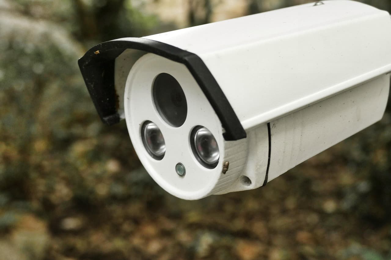 Flock license-plate cameras join data centers as a major AI issue in the 2026 midterms
