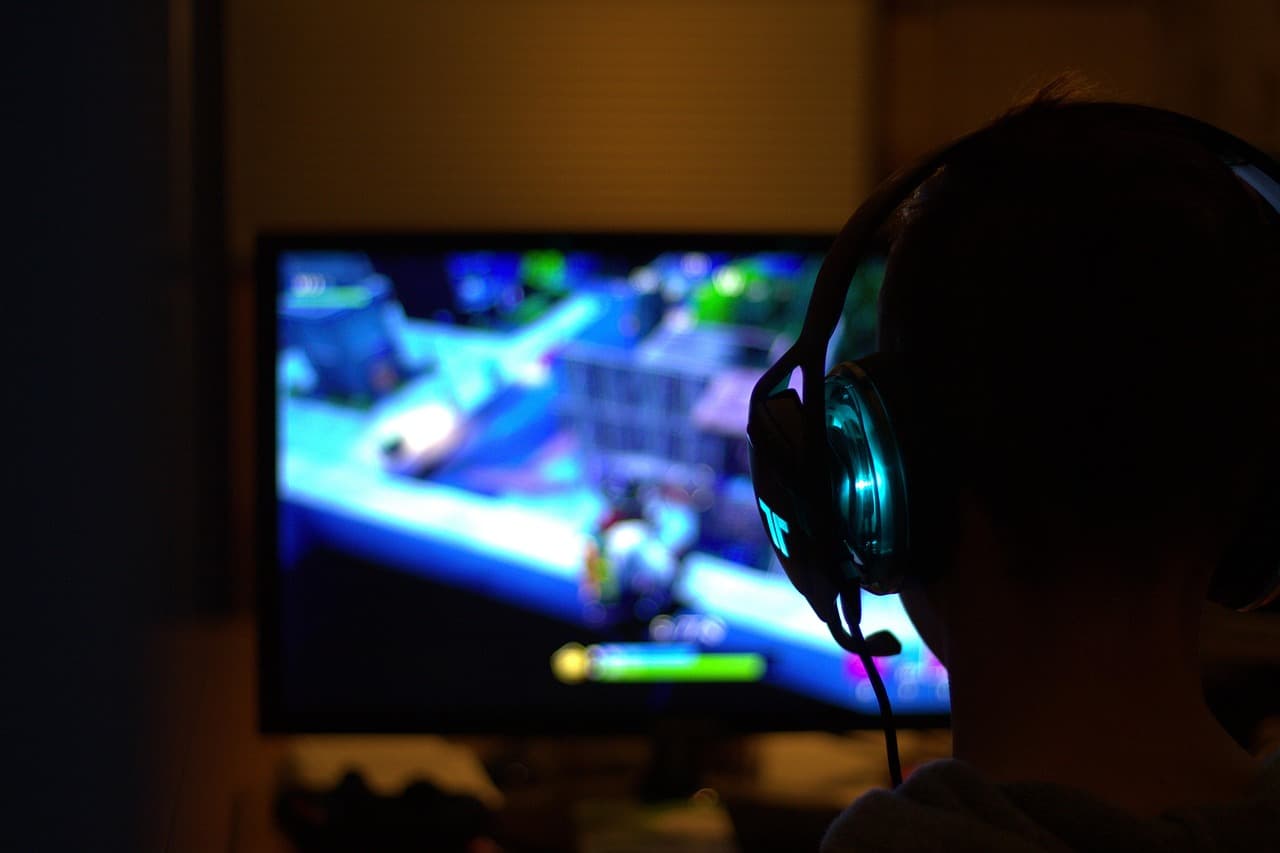 Debate over Nvidia's DLSS 5: Technical Leap or Homogenizing Game Graphics?