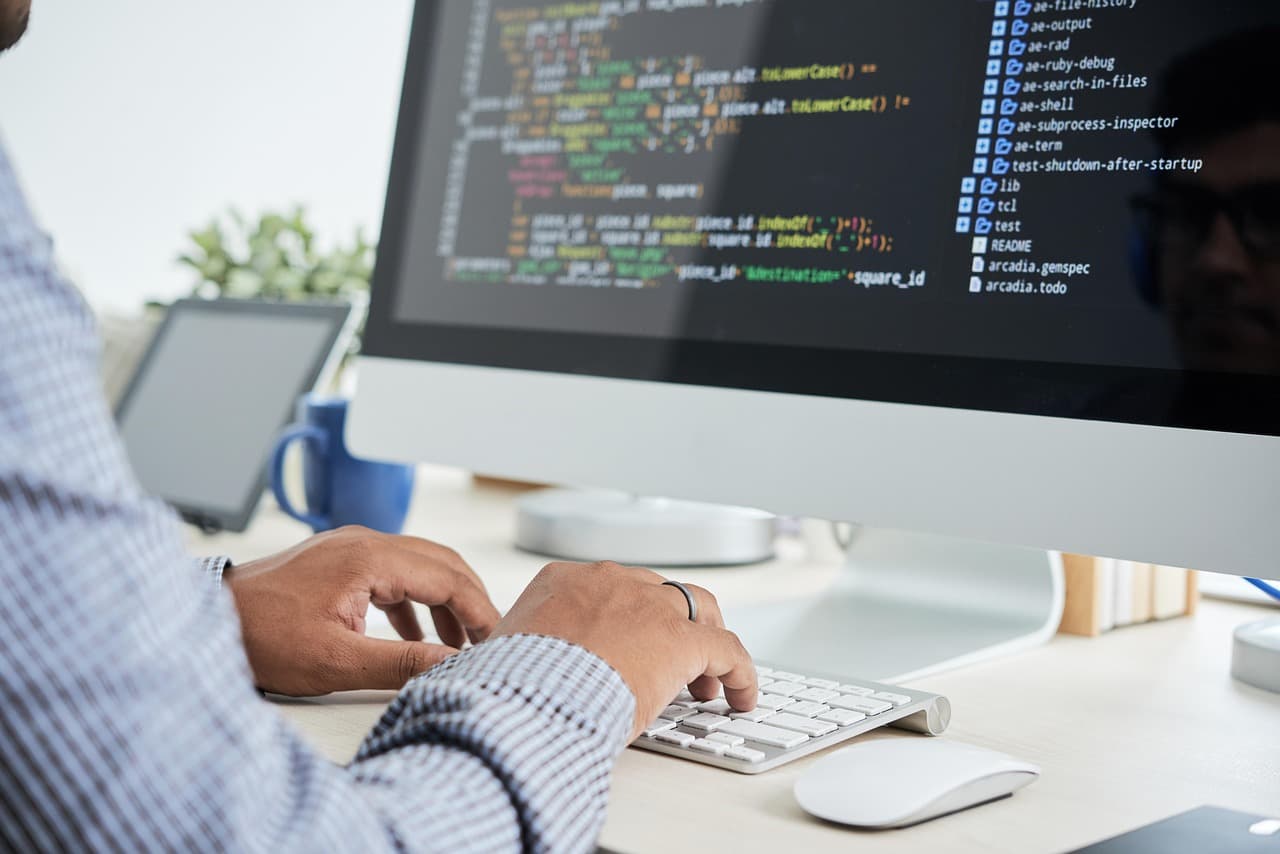 Fred Schott releases Flue 2 with React-style Agent Hooks