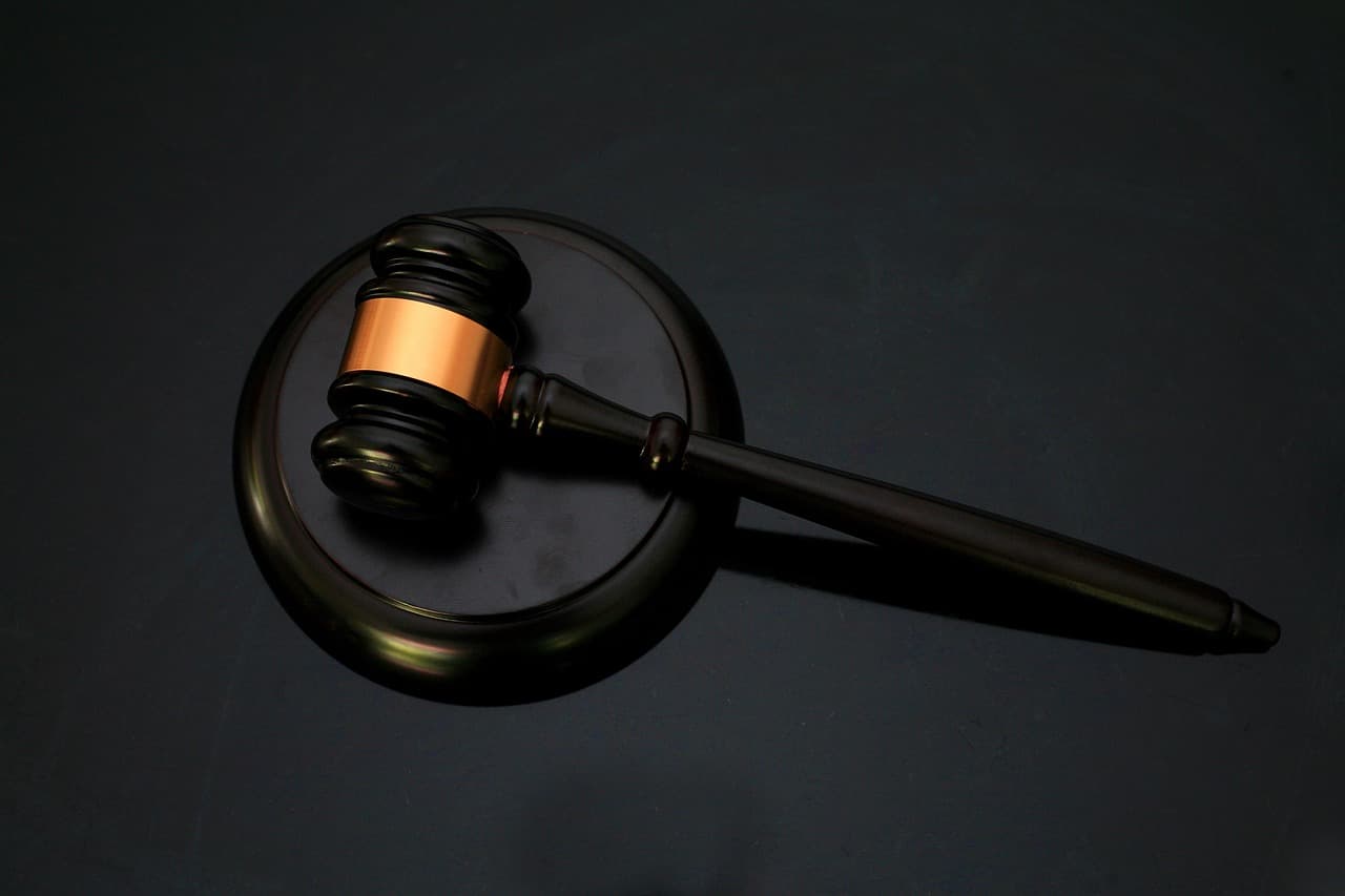 Microsoft AI chief urges immediate regulation after OpenAI security incidents