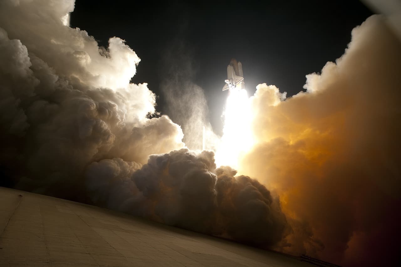 SpaceX reports rapid revenue growth but record $18.4B capex unsettles investors