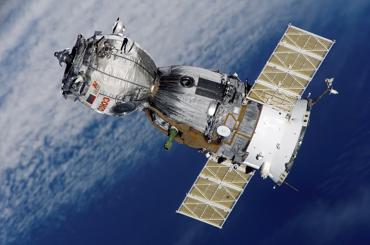 Google launches orbital TPU test satellite as part of long-term Project Suncatcher