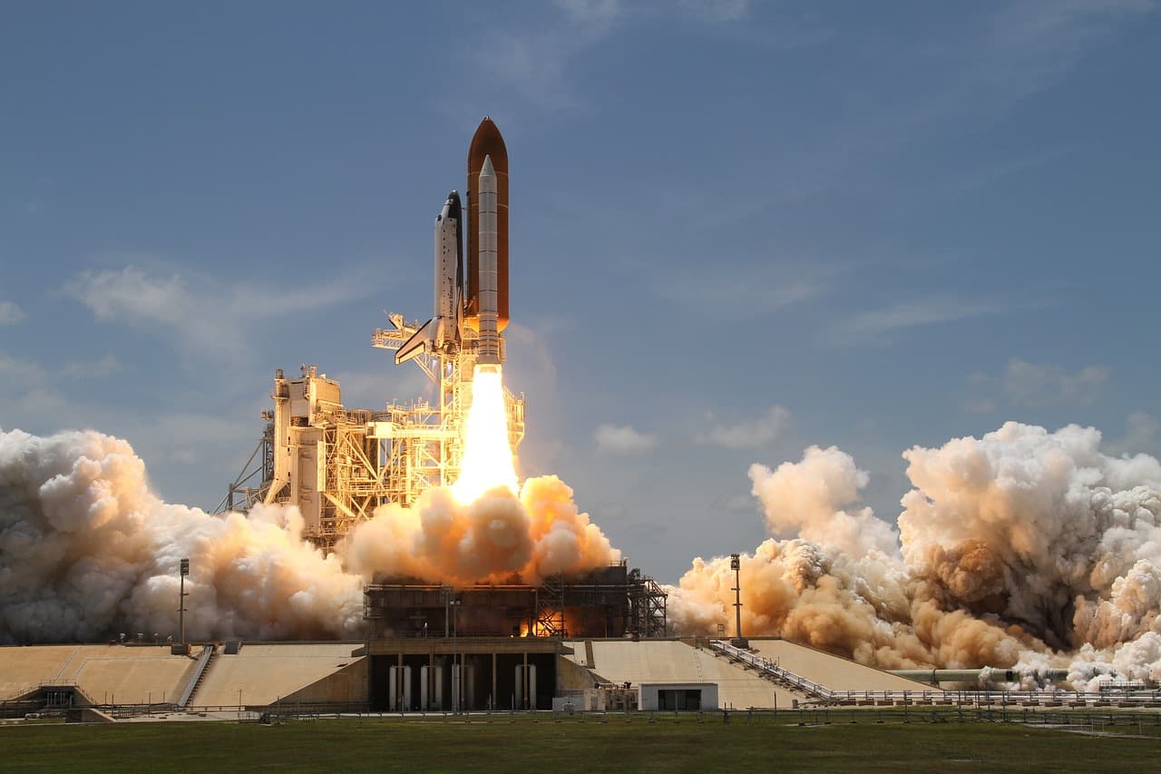 Egyetemi alapítványok nyereségeit a SpaceX és AI-befektetések hajtották 2025-ben