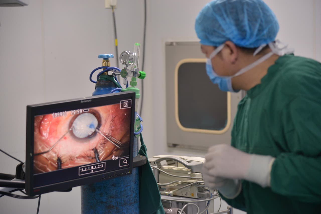 Agent-assisted development of a real-time endoscopic tool segmentation app on NVIDIA Holoscan