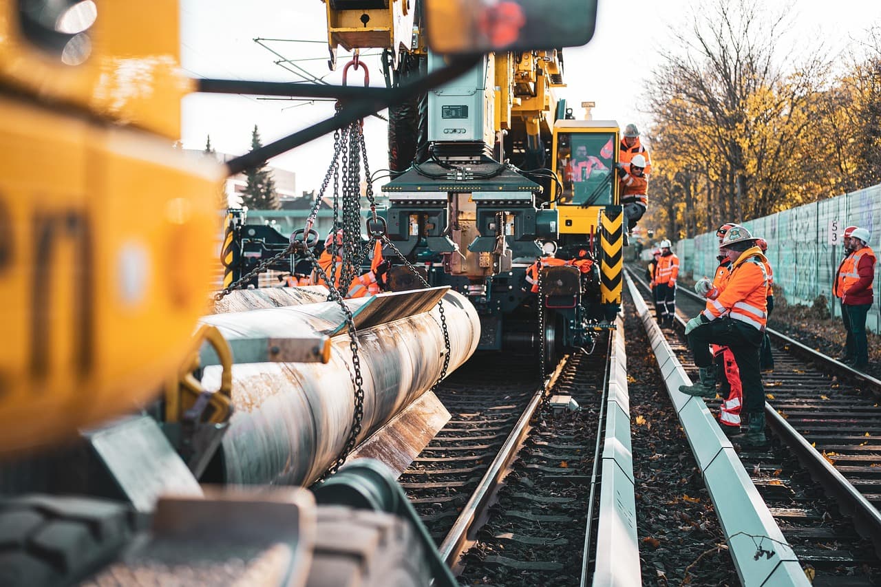 Anthropic’s IPO plans expose rapid revenue growth alongside huge losses and infrastructure commitments