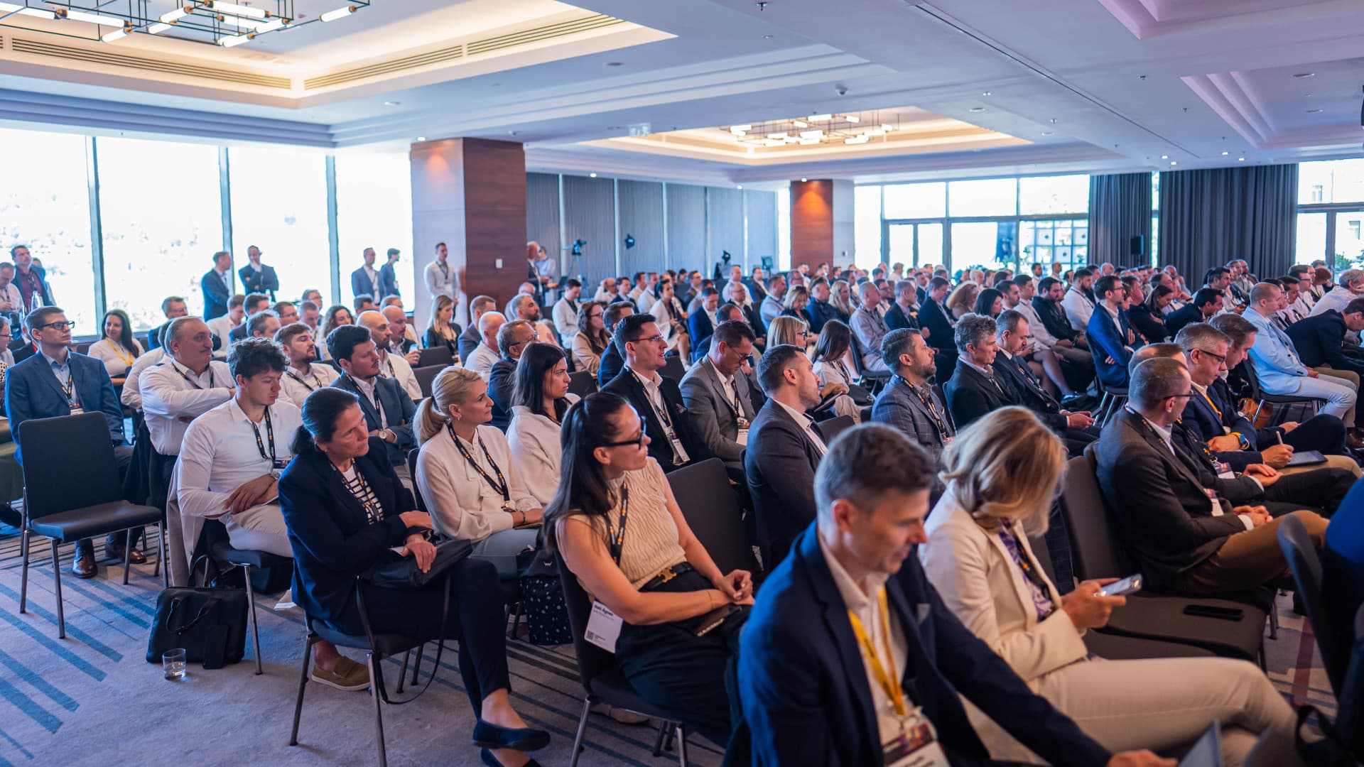 AI reshapes banking services as fintechs, automation and cyber risk climb the agenda