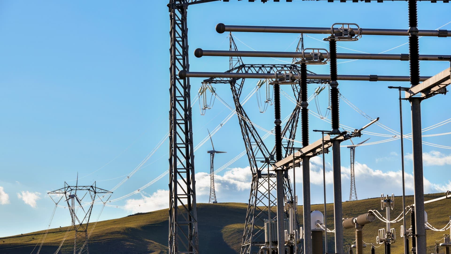 EU warns AI data centers could push up electricity bills unless sustainability is proven